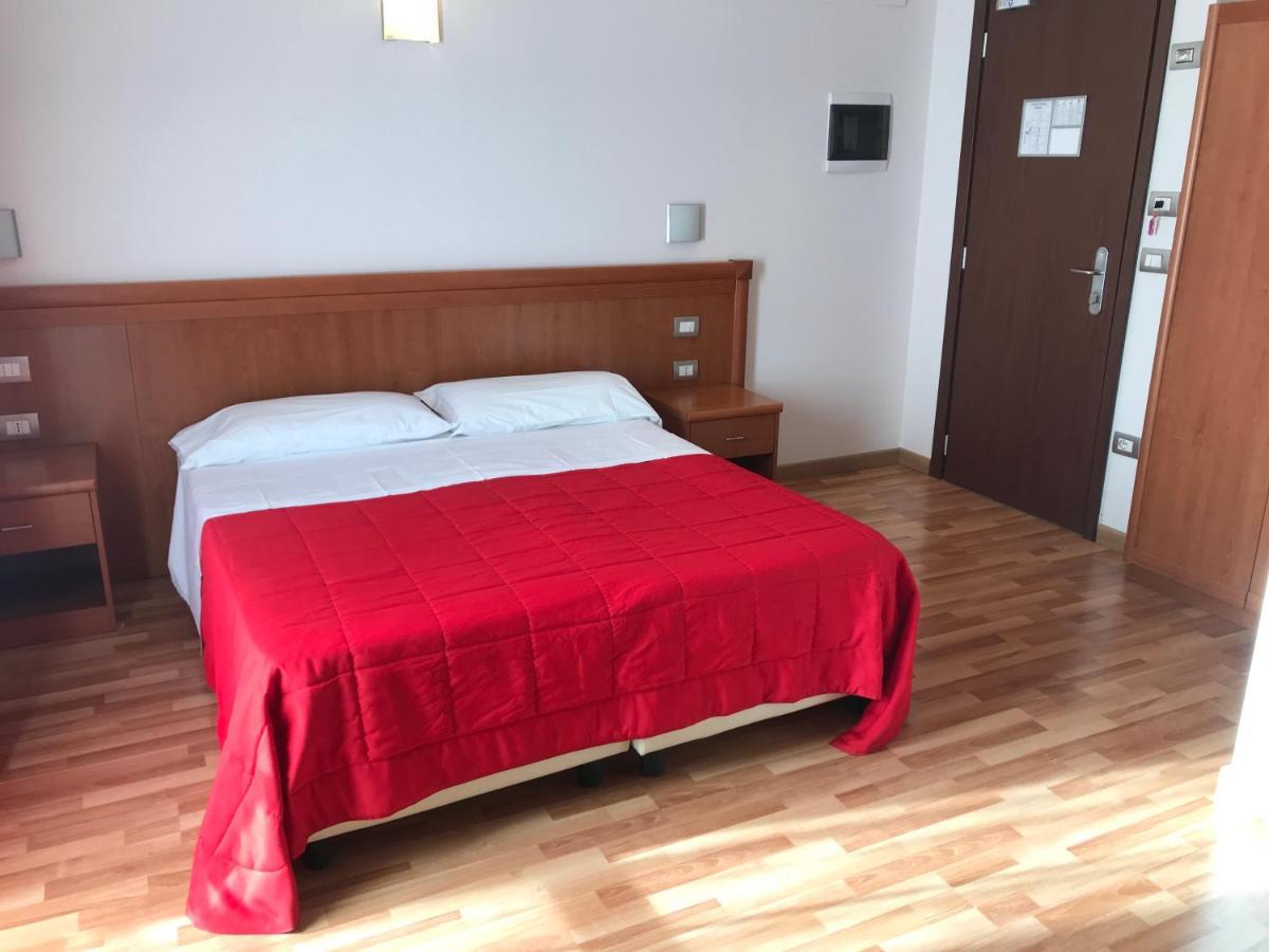Hotel Donnini Ασίζη Εξωτερικό φωτογραφία