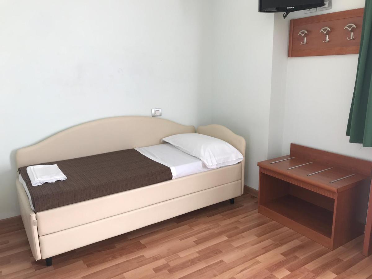 Hotel Donnini Ασίζη Εξωτερικό φωτογραφία